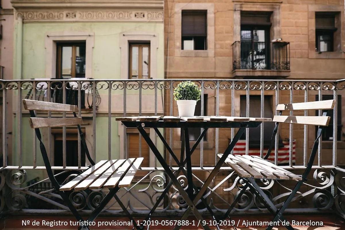 La Rambla - Catalonia Square Apt 4Bd-2Bth Barselona