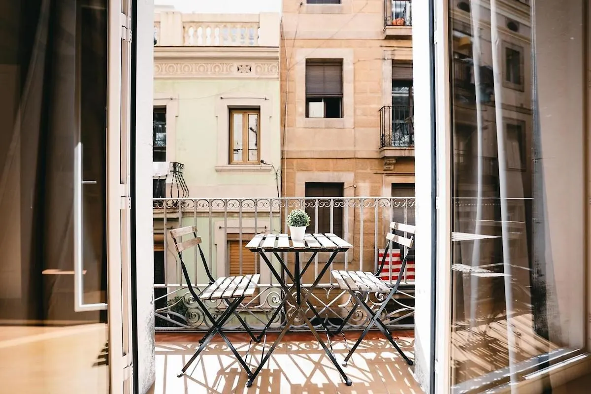 La Rambla - Catalonia Square Apt 4Bd-2Bth location